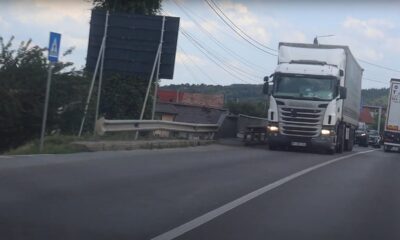 TIR-uri circulând prin Gilău în ciuda restricțiilor rutiere pentru camioanele peste 7,5 tone