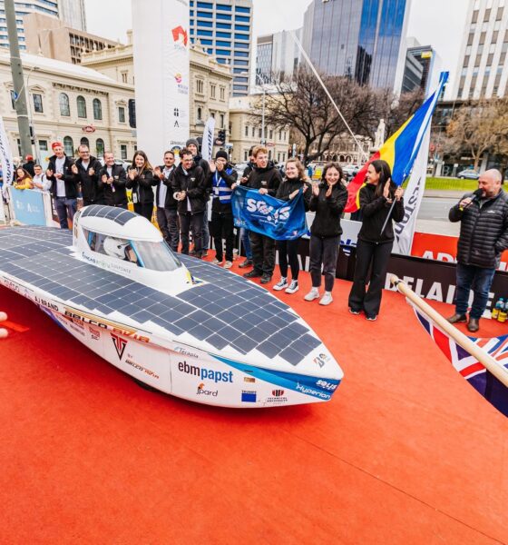Hyperion prezentat publicului în Victoria Square, Australia