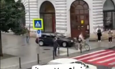 Șofer din Alba amendat la Cluj după ce a condus prin zona pietonală din Piața Unirii, punând în pericol pietonii.