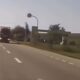 Șofer de camion din Bistrița-Năsăud filmat pe DN1C într-o depășire periculoasă