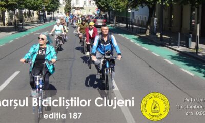 Participanți la Marșul Bicicliștilor Clujeni, ediția 187, în centrul Clujului.