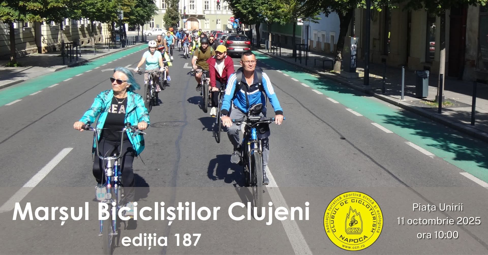 Participanți la Marșul Bicicliștilor Clujeni, ediția 187, în centrul Clujului.