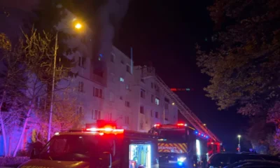 Pompieri intervin la un incendiu izbucnit într-un apartament din Cluj-Napoca