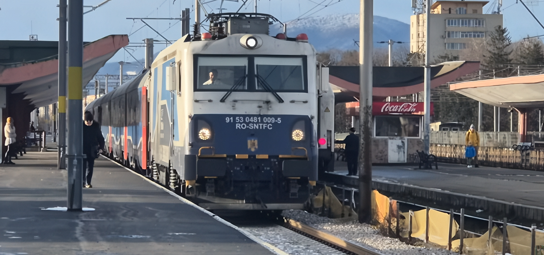 Vagon restaurant CFR Călători modernizat prin PNRR pe ruta Cluj–Brașov